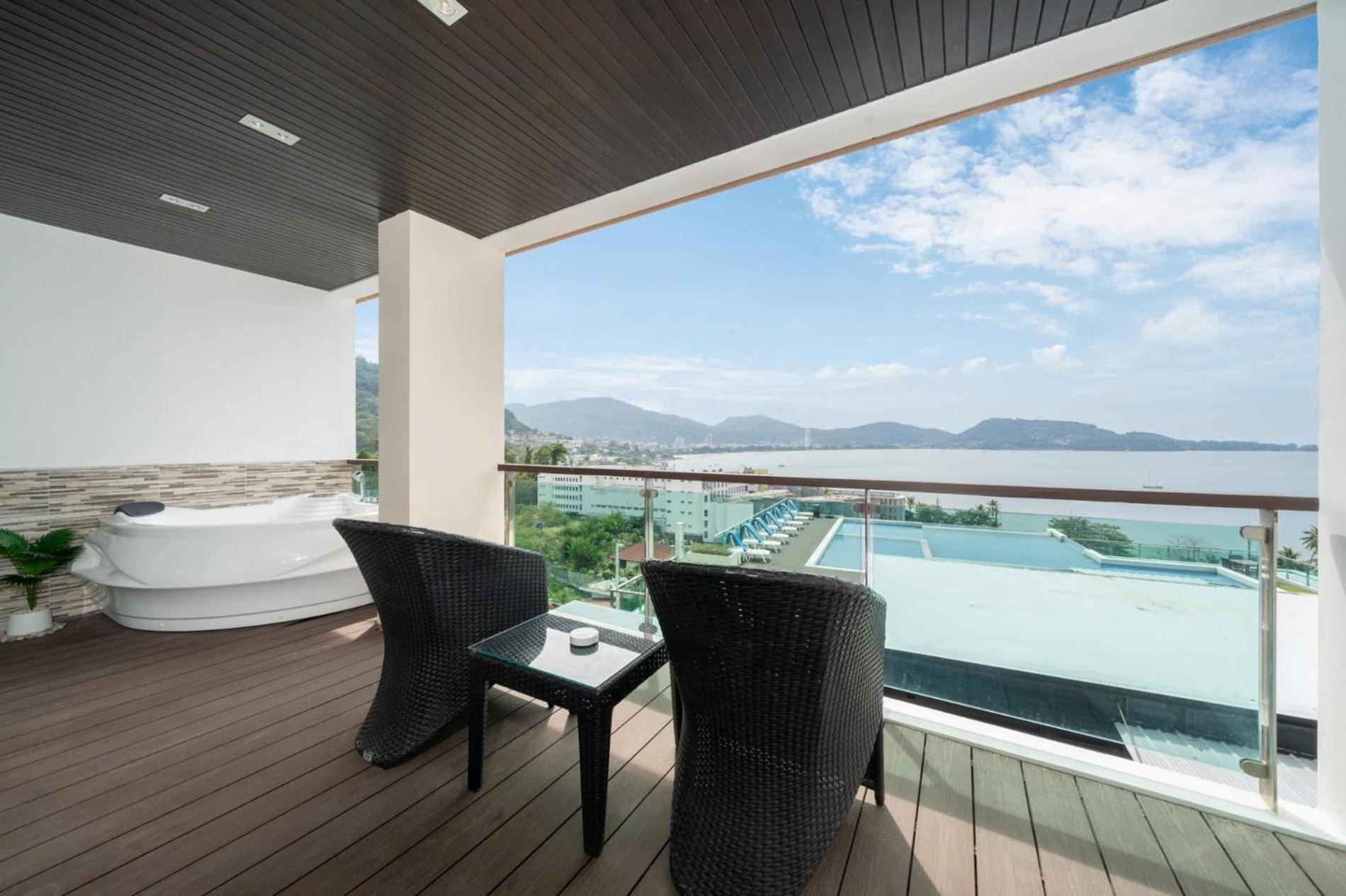 Spacious With Ocean View & Jacuzzi Patong